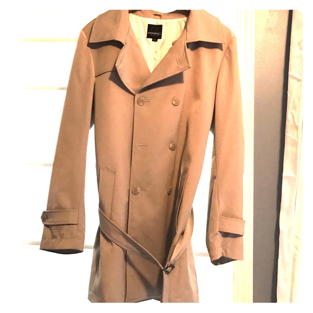 Classic Men's Trench Coat - Light Tan